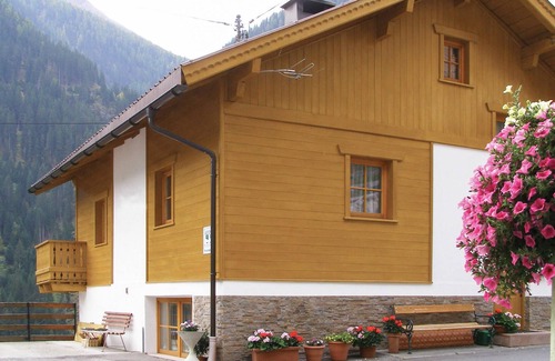 Kappl Apartment | Ferienwohnung in Tiroler Stil
