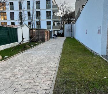 Gmain Apartment | Ferienwohnung Isenberg