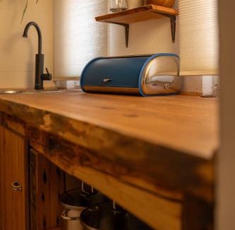 Zittau Apartment | Ferienwohnung Landscapeapartment, 46qm Individual Fewo mit Fernblick ins Zittauer Gebirge, Ferienapartment im historischen Altstadtkern Zittau