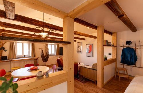 Zittau Apartment | Ferienwohnung Landscapeapartment, 46qm Individual Fewo mit Fernblick ins Zittauer Gebirge, Ferienapartment im historischen Altstadtkern Zittau