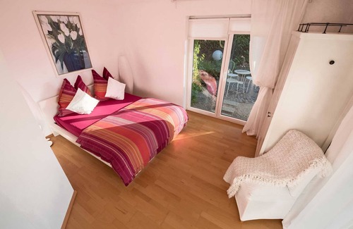Beuren Apartment | Ferienwohnung Mönch, 40qm, Terrasse, 1 Schlafzimmer, max. 2 Personen