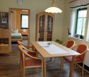 Ehrenberg Apartment | Ferienwohnung May