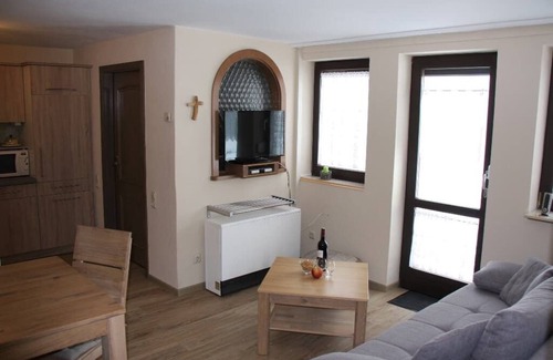 Mitterfirmiansreut Apartment | Ferienwohnung mit eigener Terrasse und Grillmöglichkeit, sowie Sauna im Haus