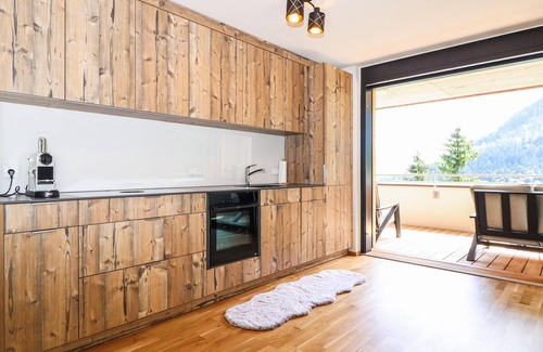 Buerserberg Apartment | Ferienwohnung mit Terrasse