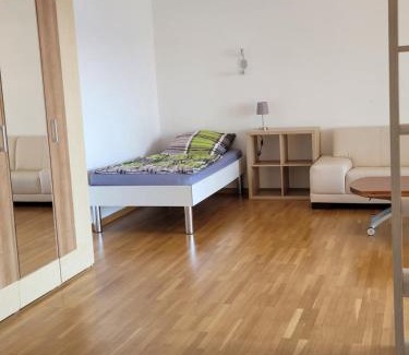 Vilsheim Apartment | Ferienwohnung Monteurwohnung Greengarden