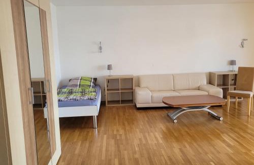 Vilsheim Apartment | Ferienwohnung Monteurwohnung Greengarden