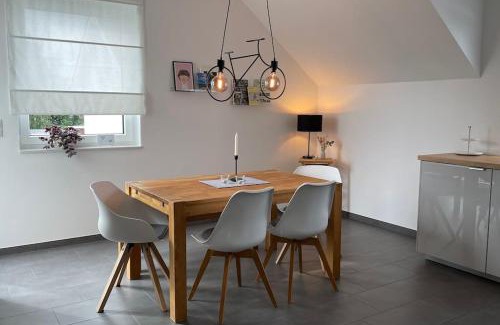 Weilerswist Apartment | Ferienwohnung - nah an Phantasialand, Köln & Bonn