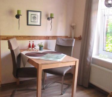 Pewsum Apartment | Ferienwohnung Nowara