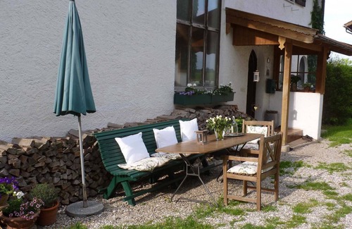 Hoslwang Apartment | Ferienwohnung Ost, 40 qm Dachgeschoss, 1 Kombiniertes Wohn- und Schlafzimmer