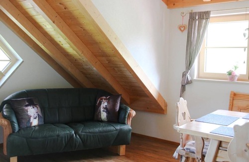 Lindenberg im Allgaeu Apartment | Ferienwohnung Reisach - Idyllische Alleinlage