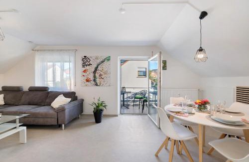 Moessingen Apartment | Ferienwohnung Rosengarten