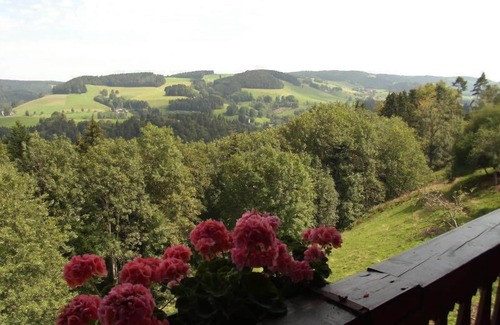 Sankt Peter Apartment | Ferienwohnung "Rosenhalde" mit 65qm, 1 Schlafzimmer, für 2 Personen, Balkon