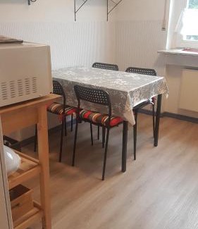 Fritzlar Apartment | Ferienwohnung Sauer