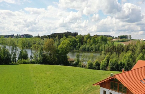 Soechtenau Apartment | Ferienwohnung Seeblick, 82 qm Maisonette, 2 Separate Schlafzimmer