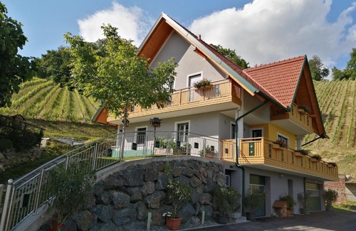 Kitzeck im Sausal Apartment | Ferienwohnung Stoff