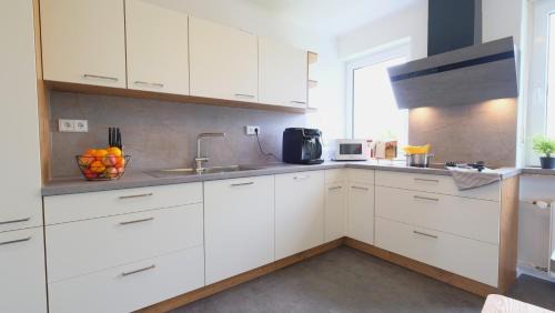 Sinzing Apartment | Ferienwohnung Villa Bachfischer