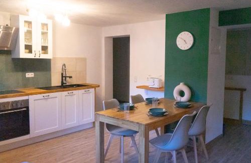 Watterbach Apartment | Ferienwohnung "Wasser" mit Sauna im Ferienhaus am Waldbach