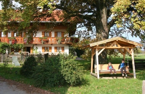 Bad Feilnbach Apartment | Ferienwohnung Wendelstein bis 4 Personen, 75 qm, 2 Sep. Schlafräume, Balkon