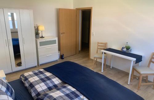 Emden Apartment | Ferienwohnung Wippsteert - 5 Sterne - mit Balkon und Pkw Stellplatz