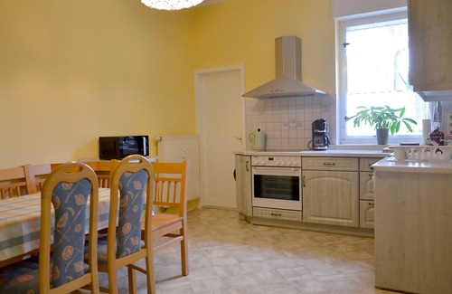 Schenkendobern Apartment | Ferienwohnung Zum Dorfkrug - Ferienwohnung