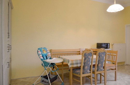 Schenkendobern Apartment | Ferienwohnung Zum Dorfkrug - Ferienwohnung
