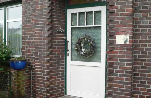 Zetel Apartment | Ferienwohnung Zum grünen Holz