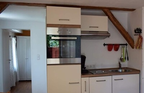 Rehlings Apartment | Ferienwohnungen Dornroeschen - FEWO im Obergeschoss mit Terasse