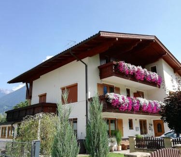 Buch in Tirol Apartment | Ferienwohnungen Hechenblaikner