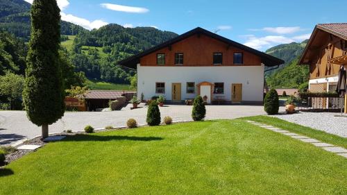 Albions House | Ferienwohnungen Koflerhof