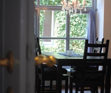 Leer Apartment | Ferienwohnungen Meerwiefke