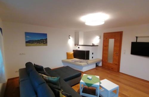 Elbigenalp Apartment | Ferienwohnungen Momo