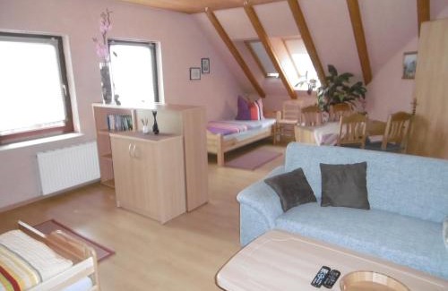 Riechheim Apartment | Ferienwohnungen Moritz