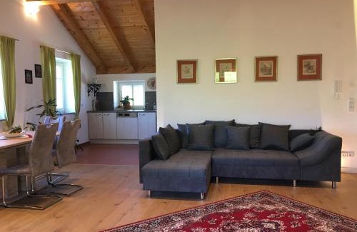 Zell Am Moos Apartment | Ferienwohnungen Schlader