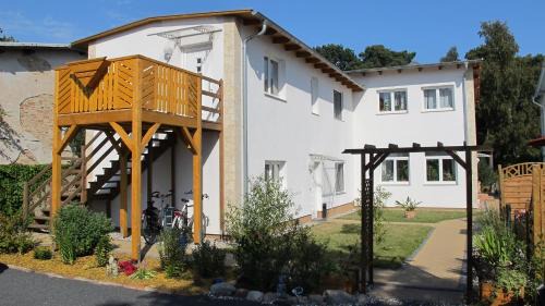 Zempin Apartment | Ferienwohnungen Villa Waldblick