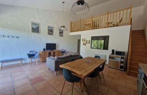 Unzent House | Ferme Ariégeoise, gîte du lac