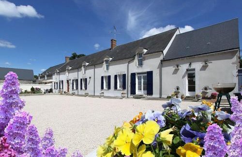 Cravant Bed & Breakfast | Ferme rénovée avec charme en Beauce, 4 chambres spacieuses, proche châteaux de la Loire - FR-1-590-459