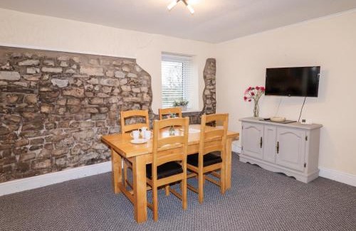 Nantgarw House | Fern Cottage
