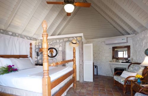New Bight Hotel | Fernandez Bay Village