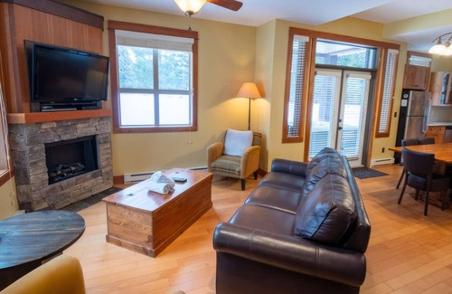 East Kootenay Condo | Fernie - Timberline Lodges Juniper #619