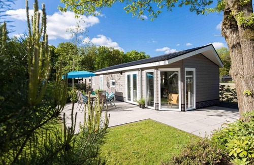 Beekbergen-Zuid Ski Chalet | ✓ Ferox at Recreatiepark Beekbergen ✓ Holiday home for 6 persons ✓ Located in Beekbergen (Gelderland) ✓ Holiday park on the Veluwe ✓ Book directly through the park