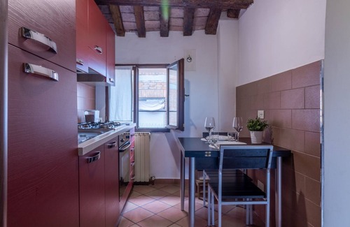 Ferrara Historic Centre Apartment | Ferrara Center Petite Apartment