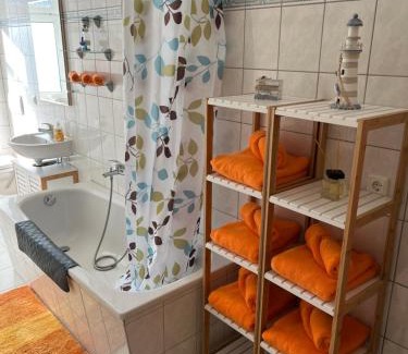 Dessau Apartment | FeWo "Franzi" 5 Personen, zentrale Lage, Parkplatz