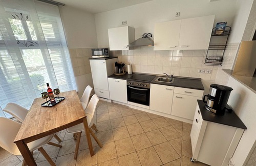 Naumburg Apartment | FeWo "Goldener Steiger" für 4 Personen im Zentrum von Naumburg 99% barrierefrei