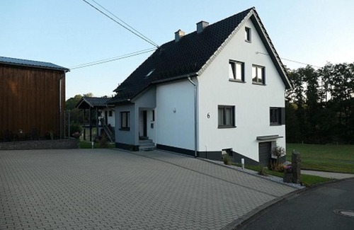 Hartlingen Apartment | FEWO Hof Elbbachtal