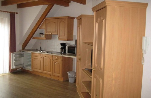 Lauf Apartment | Fewo Nr. 1, 1 Schlafraum, 1 Wohn-/Schlafraum, max. 4 Personen