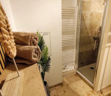 Zwenkau Apartment | FeWo - SEEbrise am Zwenkauer See