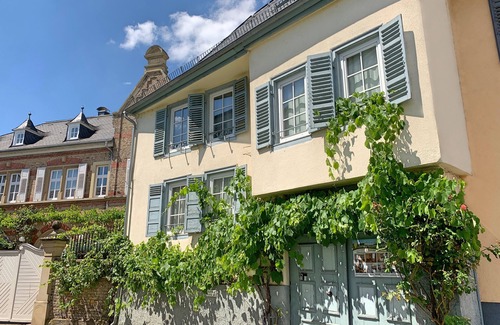 Ruedesheim am Rhein Apartment | Fewo zur goldenen TraubeI Blue apartment I Central Rüdesheim old town I Wifi