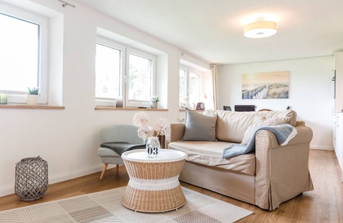Murwik Apartment | fewo1846 - Strandkieker /Elegant 2-room apartment. with terrace and beach view