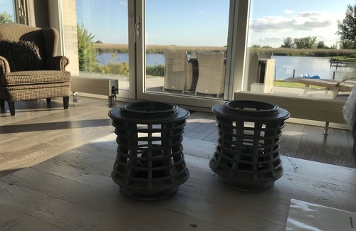 Makkum House | FH beautiful view and boat mooring/outdoor sauna and outdoor whirlpool