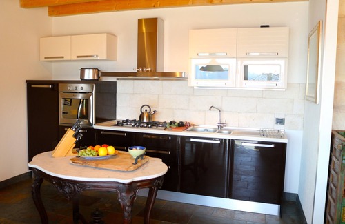 Maccagno Apartment | Finca Cascina Borchina SOLE country estate, relaxation, dream lake view, nature, organic